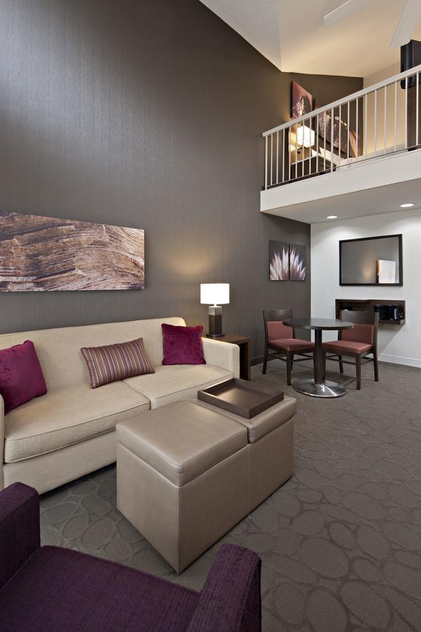 Hotel Crosswaters At 3*